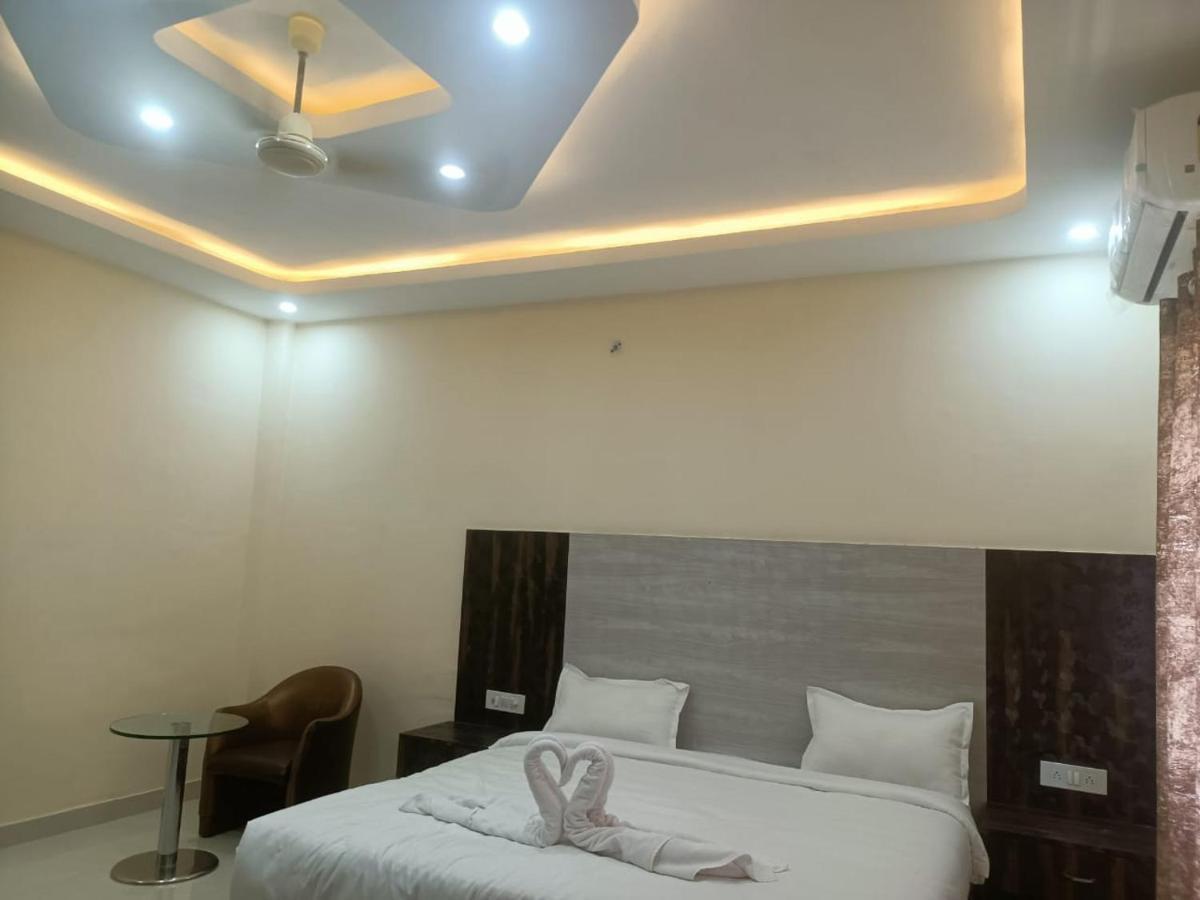 Hotel Rajwada Palace Orchha Exteriör bild