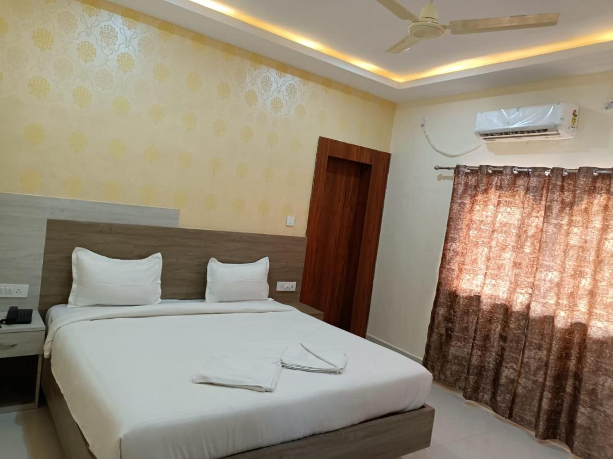Hotel Rajwada Palace Orchha Exteriör bild