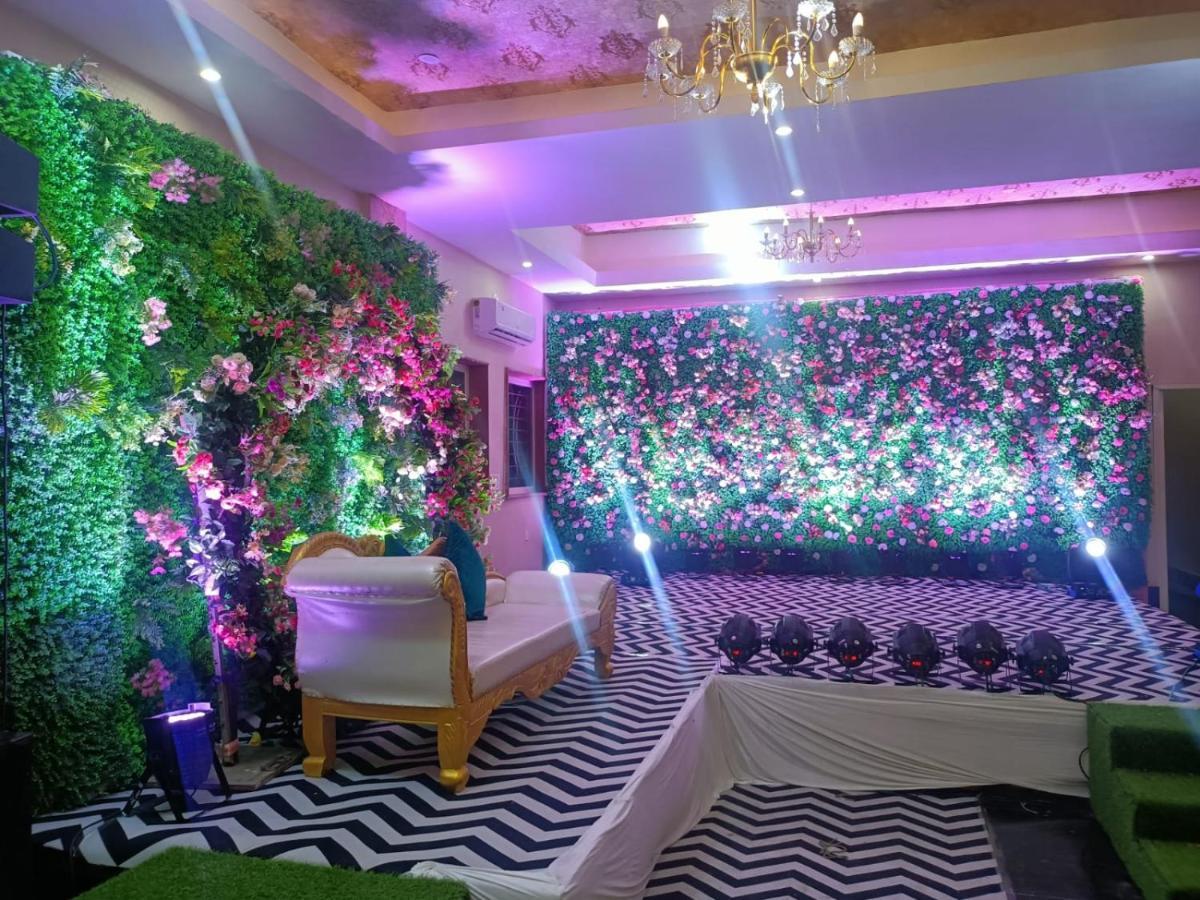 Hotel Rajwada Palace Orchha Exteriör bild