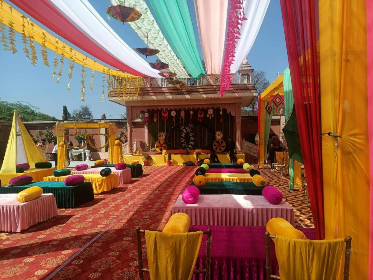 Hotel Rajwada Palace Orchha Exteriör bild
