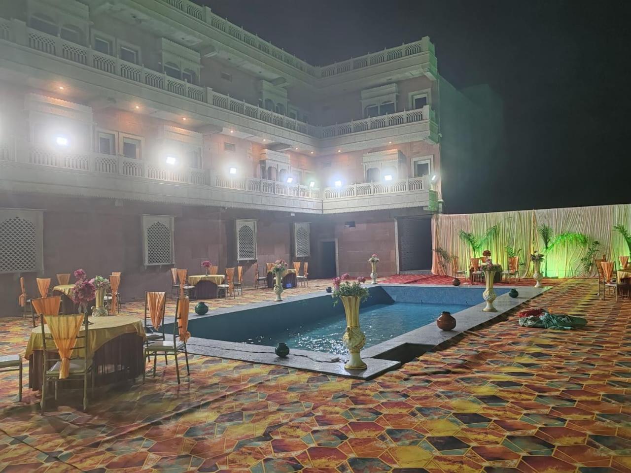 Hotel Rajwada Palace Orchha Exteriör bild